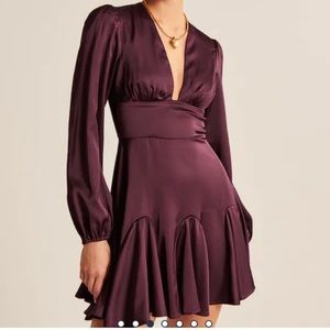 Abercrombie & Fitch Satin Plunge Neck Long Sleeve Dress
